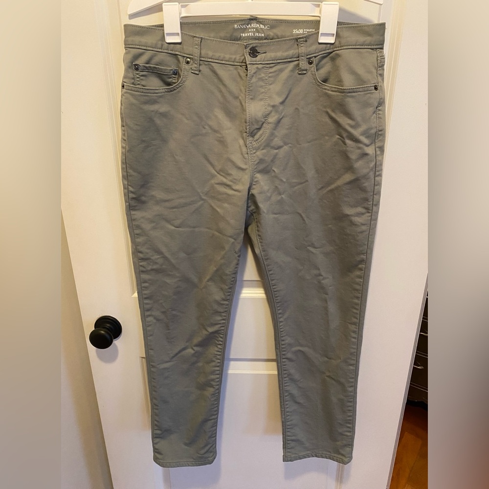 Banana Republic Travel Jeans Athletic Fit